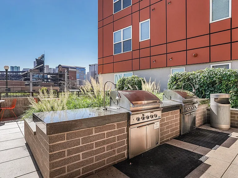 Show off your cooking skills with our community BBQ grills