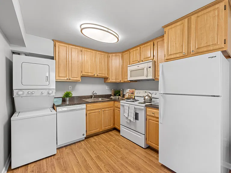 Metropolitan Marlton — Photo 13