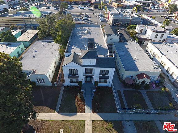 3rd image of 2837 S Bronson Ave