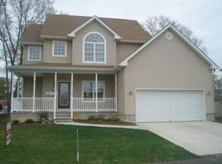 801 Cranberry Rd, Beachwood, NJ 08722