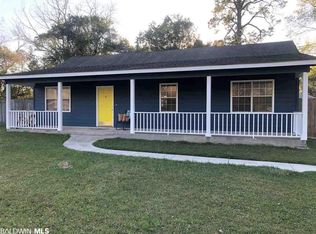 22545 Circle Dr, Robertsdale, AL 36567