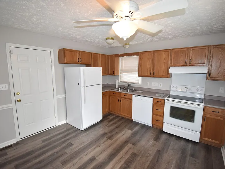 6313 Applewhite Rd — Photo 7