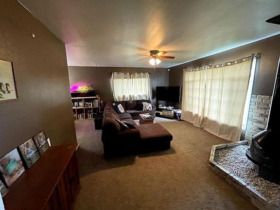 3rd image of 713 S Heights Dr