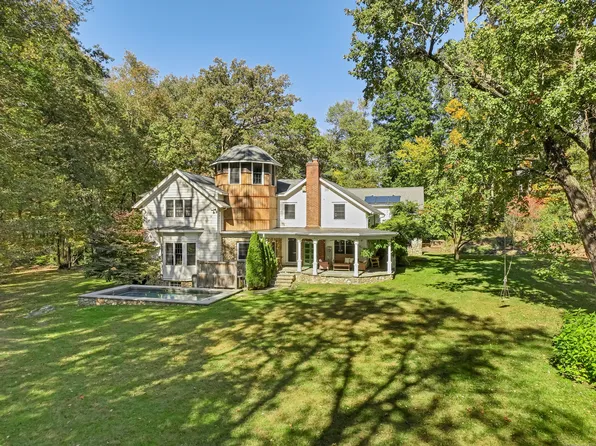 166 Newtown Turnpike, Weston, CT 06883