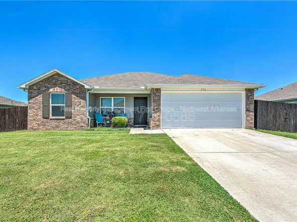 716 NW 70th Ave, Bentonville, AR 72713