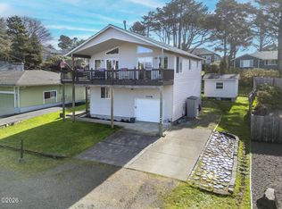 1708 NW 38th St, Lincoln City, OR 97367