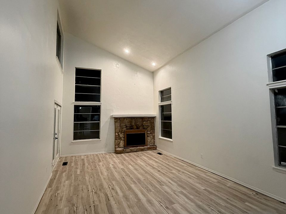 1st image of 7311 Edenborough Dr