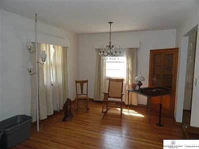 3rd image of 1912 Collins Dr