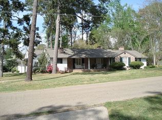 9 Glenwood Dr, Laurel, MS 39440