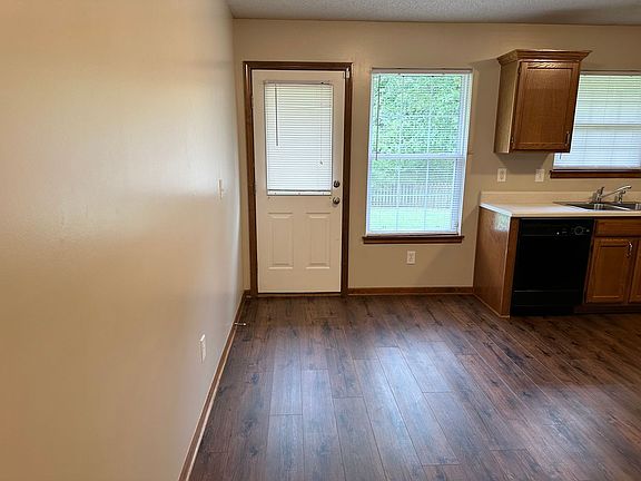 5th image of 2808 NW Mill Pl