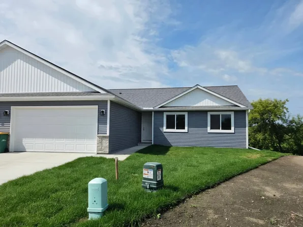 218 Fischer Ct NW, Montgomery, MN 56069