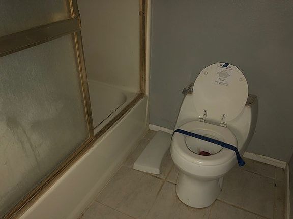 5th image of 9018 W 57th St