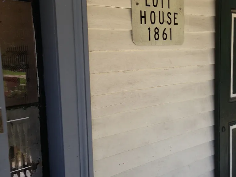 Historic 1861 Victorian house - originally 17 bedrooms