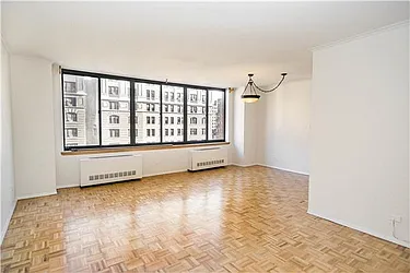 Rented by Century 21 Metropolitan