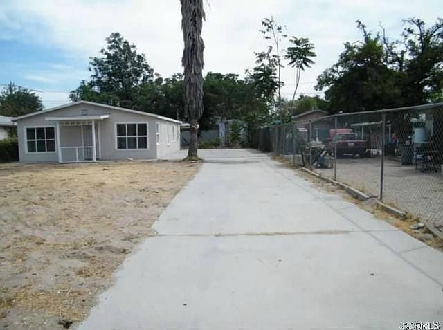1st image of 25367 4th St