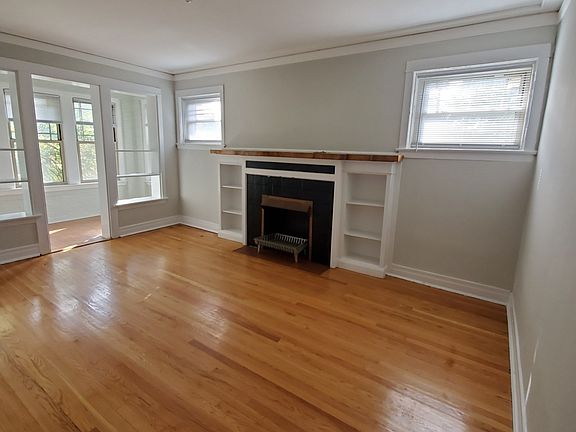 2nd image of 6738 N Lakewood Ave