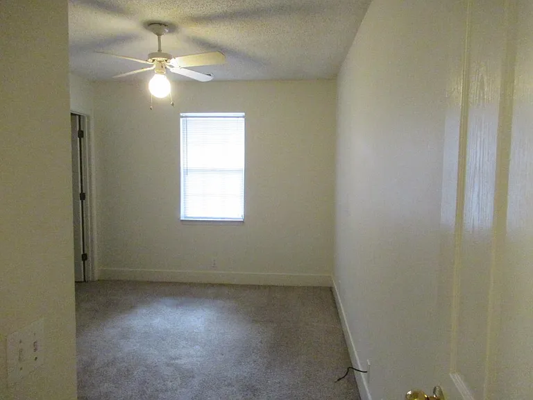 970 Jessamine Trl — Photo 10