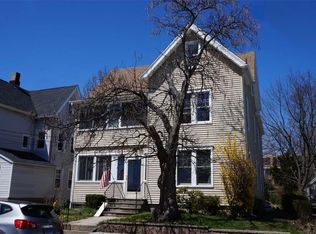 11 Betts Pl, Norwalk, CT 06855