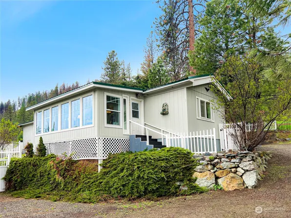 206 Bernice Avenue, Conconully, WA 98819