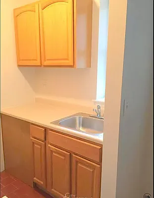 Rented by Compass | media 13