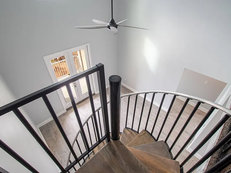 225 Winter Garden Dr #B4 — Photo 16
