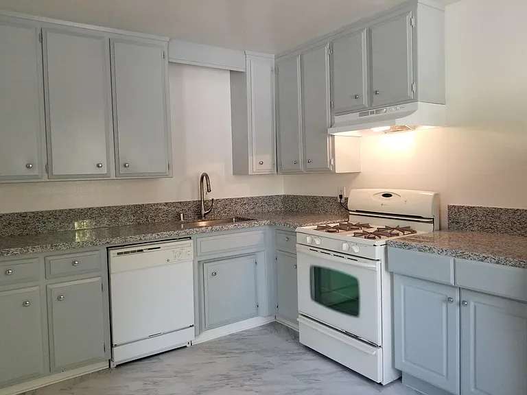 516 K St #C — Photo 8