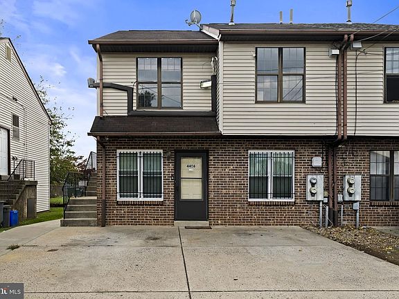 2nd image of 4406 McMenamy St
