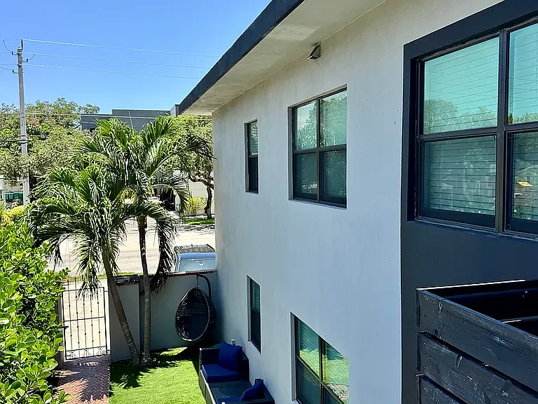 1215 E Broward Blvd #4 — Photo 20