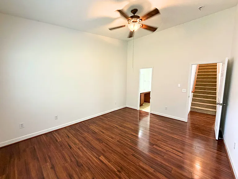 2541 Spring Oaks Way — Photo 27
