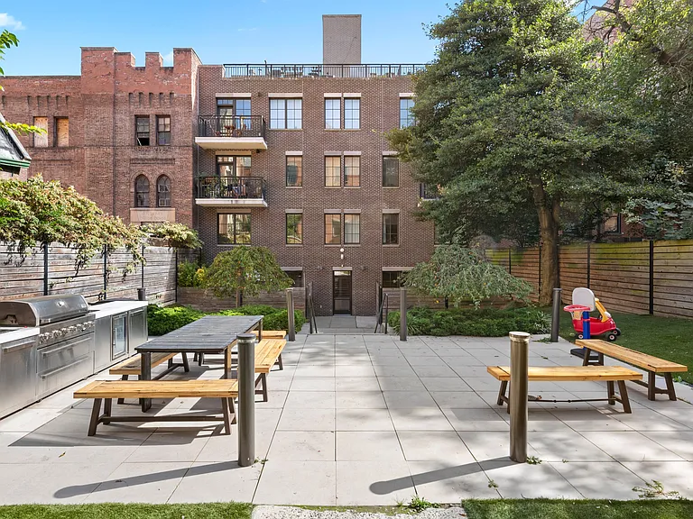 269 Washington Ave #4B — Photo 10