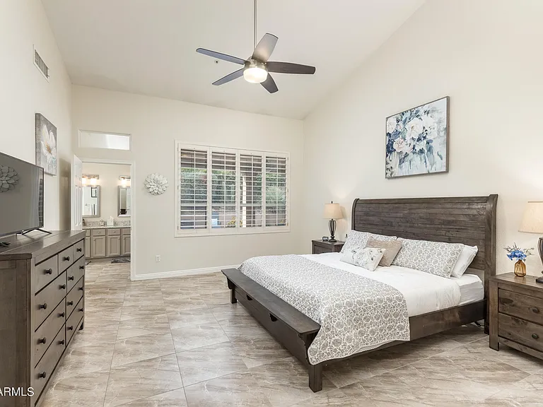 11160 E Greythorn Dr — Photo 14