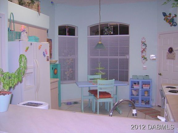 3rd image of 6043 N Whispering Trees Ln
