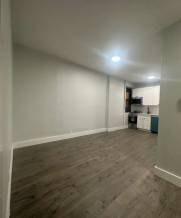 1st image of 422 W 56th St APT 5