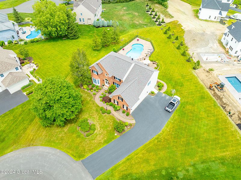 3rd image of 12 Shelbourne Drive