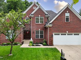 10004 Ivybridge Cir, Louisville, KY 40241