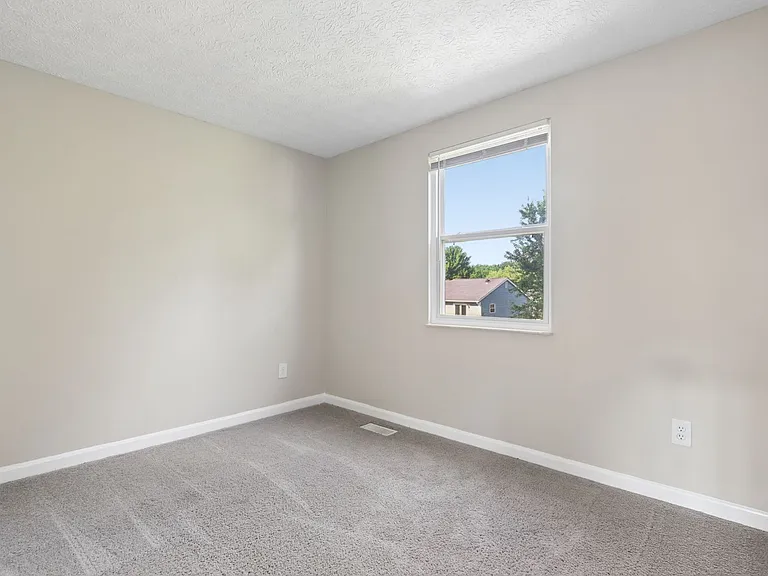 953 S Spring Rd — Photo 23