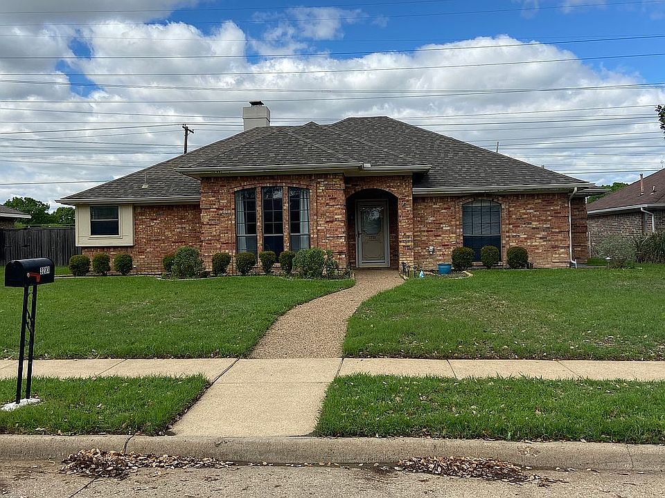 1st image of 3233 Topaz Way