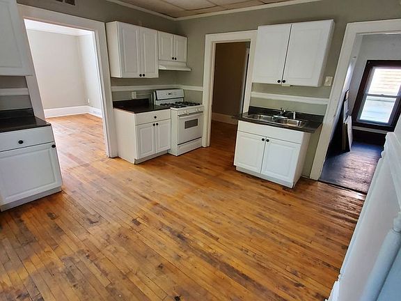 2nd image of 1500 W Dakota St #2875-3