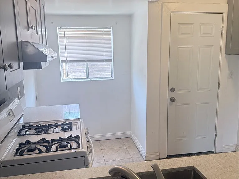 1231 Innes Ave — Photo 4