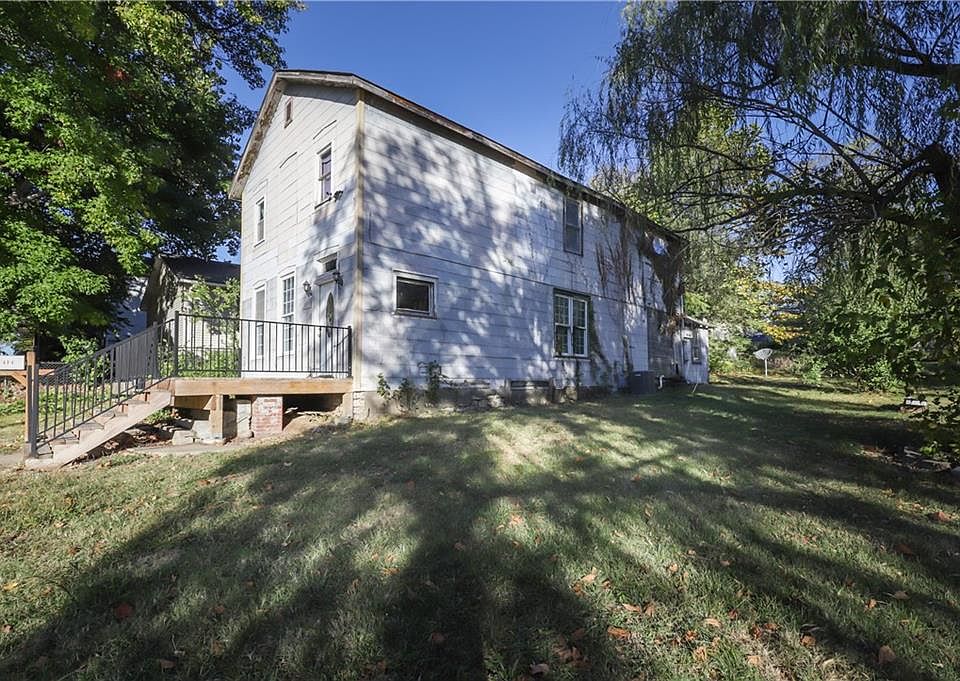 414 Pottawatomie St, Leavenworth, KS 66048 MLS 2460489 Zillow