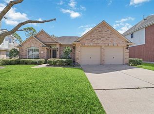 3219 Braesview Dr, Pearland, TX 77584