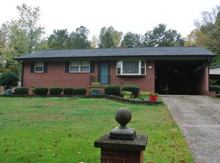 307 North St, Dallas, NC 28034