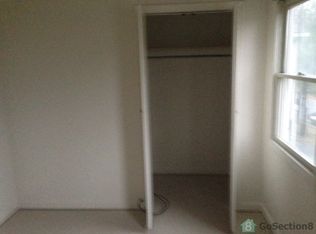 7 Oakwood Ter, Springfield, MA 01109