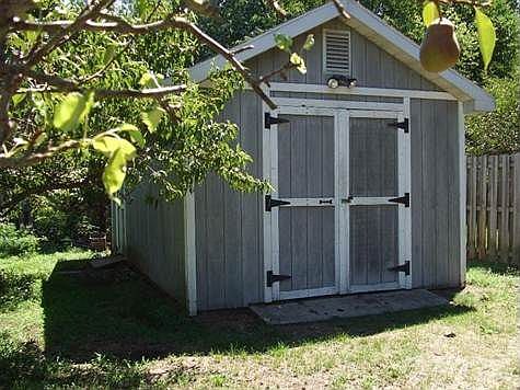Ample 12 X 24 Storage shed, work shop with cement floor and electric