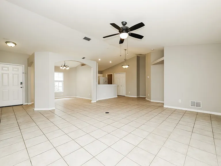 4213 Berkeley Dr — Photo 4