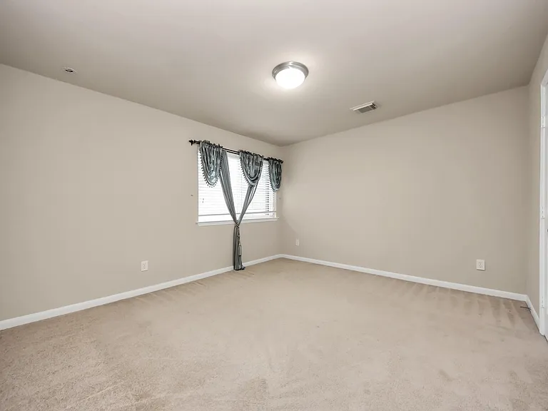 1251 Glenwood Canyon Ln — Photo 23