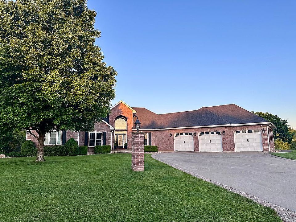 1st image of 2290 W Country Club Dr