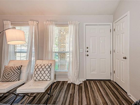 4th image of 17511 Lake Shore Dr