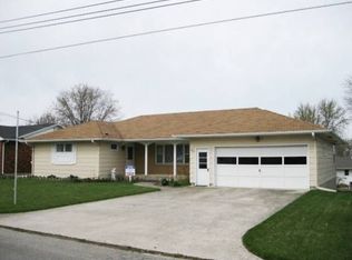 1522 Hickory Dr, Chillicothe, MO 64601