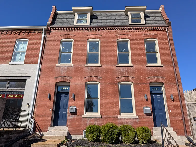 3233 Morganford Rd — Photo 22